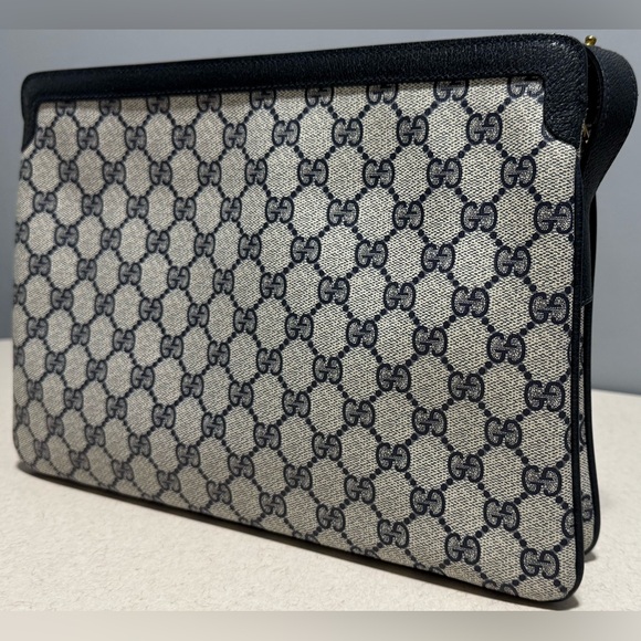 GUCCI Vintage Sherry Line Canvas Shoulder Bag - Picture 3 of 16